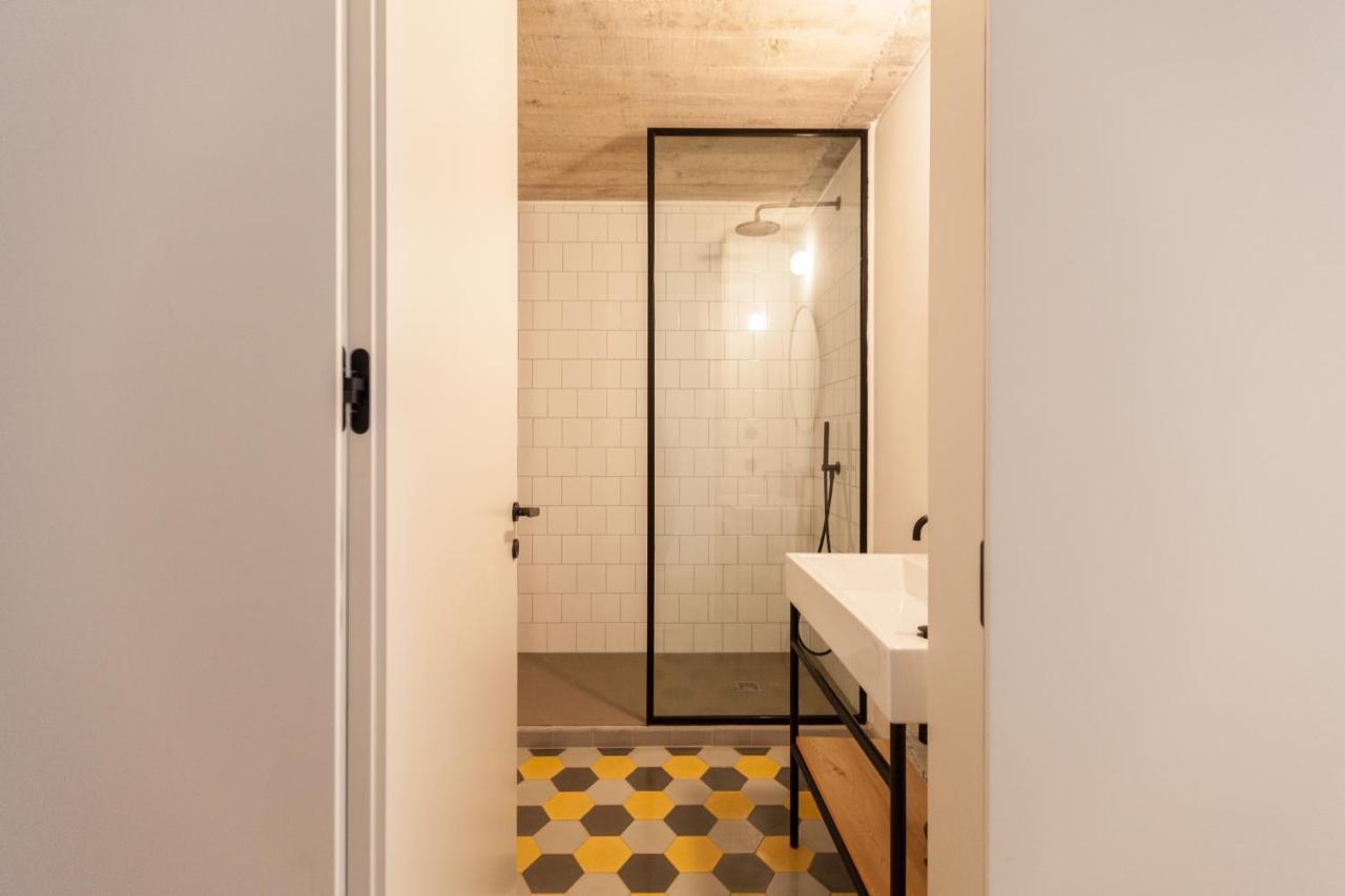 Flh Intendente Industrial Mezzanine With Balcony Lisbon Bagian luar foto