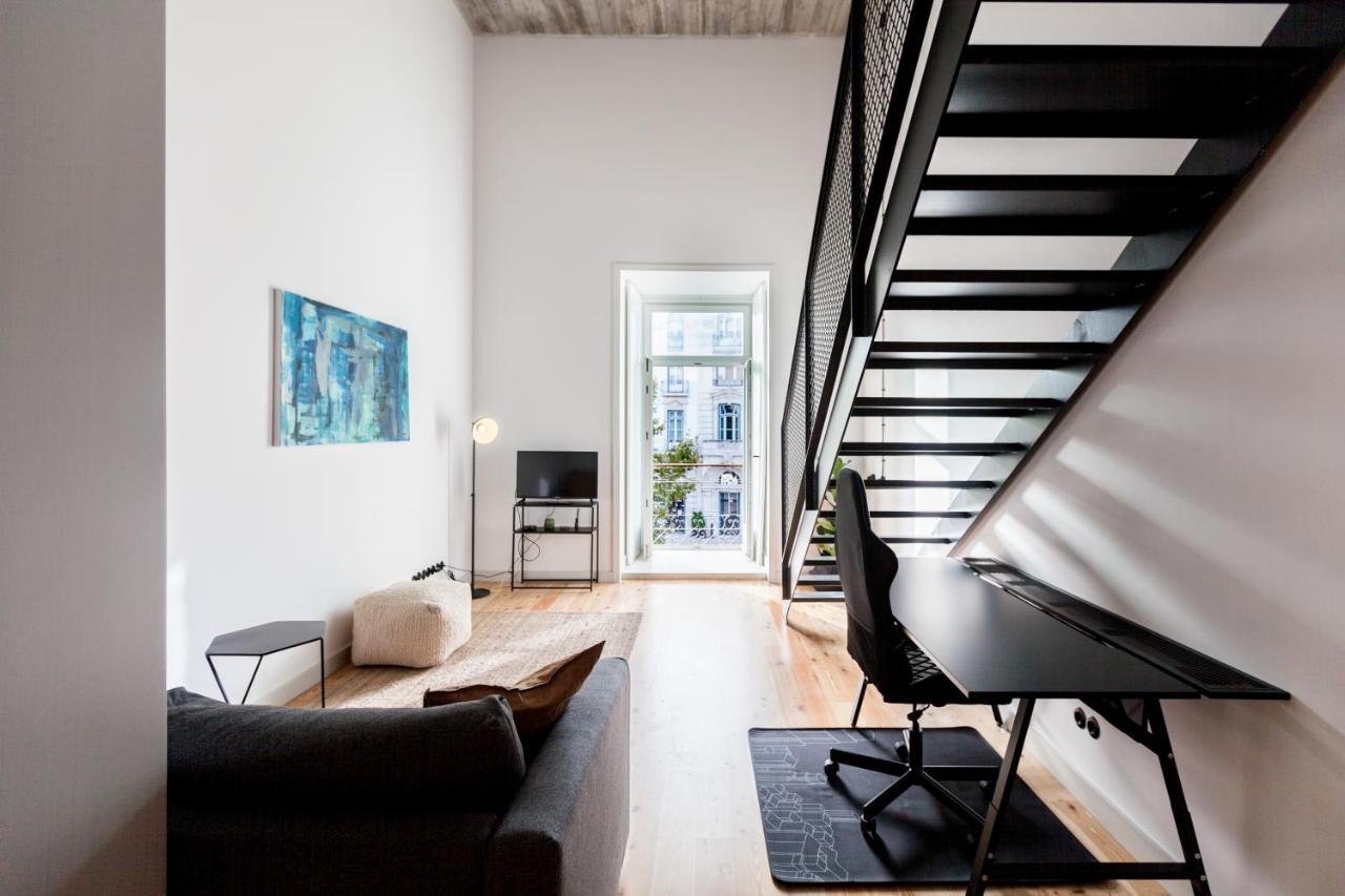 Flh Intendente Industrial Mezzanine With Balcony Lisbon Bagian luar foto